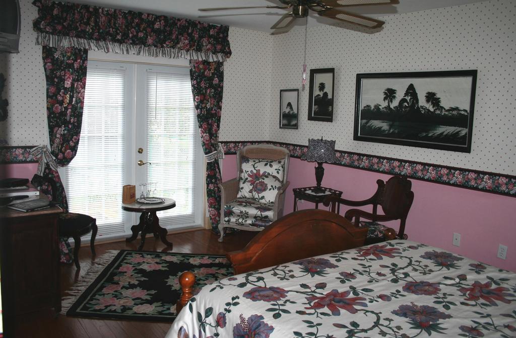 Heron Cay Lakeview Bed & Breakfast 芒特多拉 外观 照片