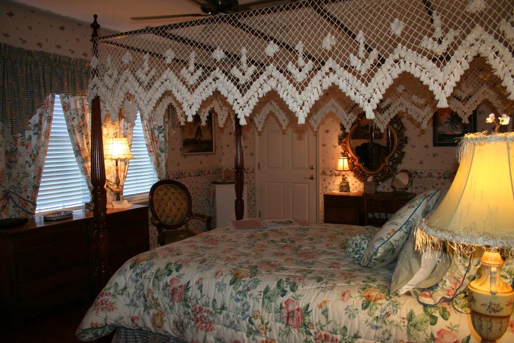 Heron Cay Lakeview Bed & Breakfast 芒特多拉 外观 照片