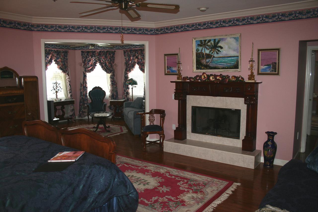 Heron Cay Lakeview Bed & Breakfast 芒特多拉 客房 照片
