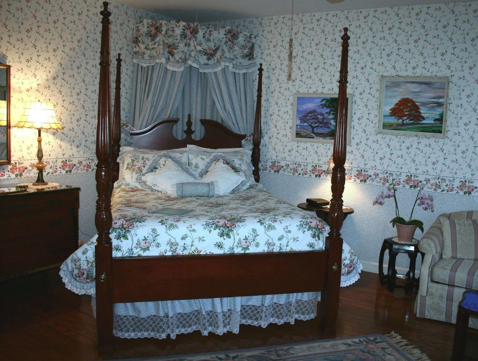 Heron Cay Lakeview Bed & Breakfast 芒特多拉 外观 照片